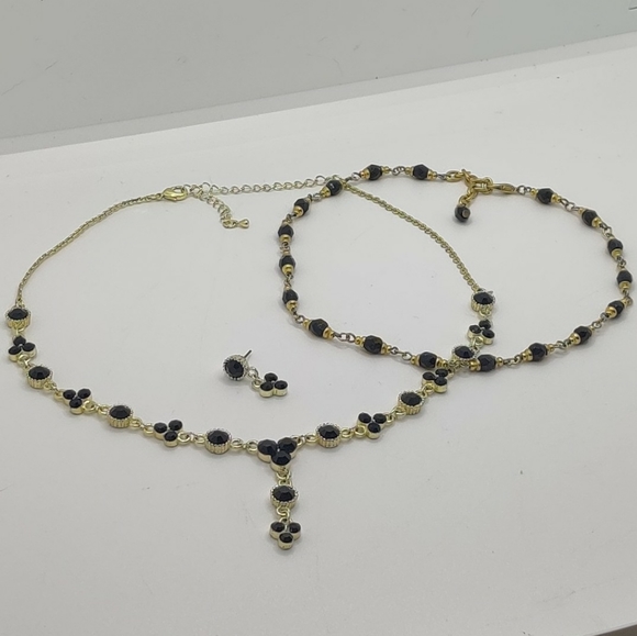 2 Vintage Gold Tone Necklaces & 1 Earring With Black Stones/Beads - Picture 1 of 7